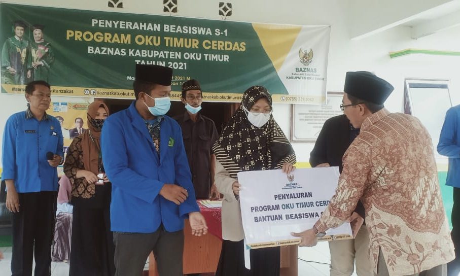 Mahasiswa STKIP NH Terima Beasiswa Baznas OKU Timur